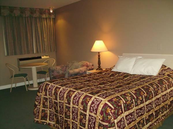 Days Inn & Suites By Wyndham North Bay Downtown Екстер'єр фото